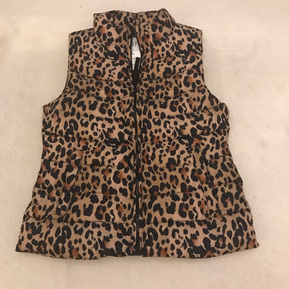 GAP Leopard Print Quilted Puffer Vest in Tan and Black